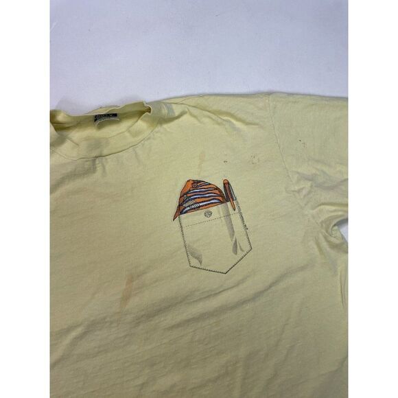 VINTAGE Fish Pocket Graphic 1986 T-shirt Men XL Yellow USA 80s Single Stitch - Picture 2 of 10